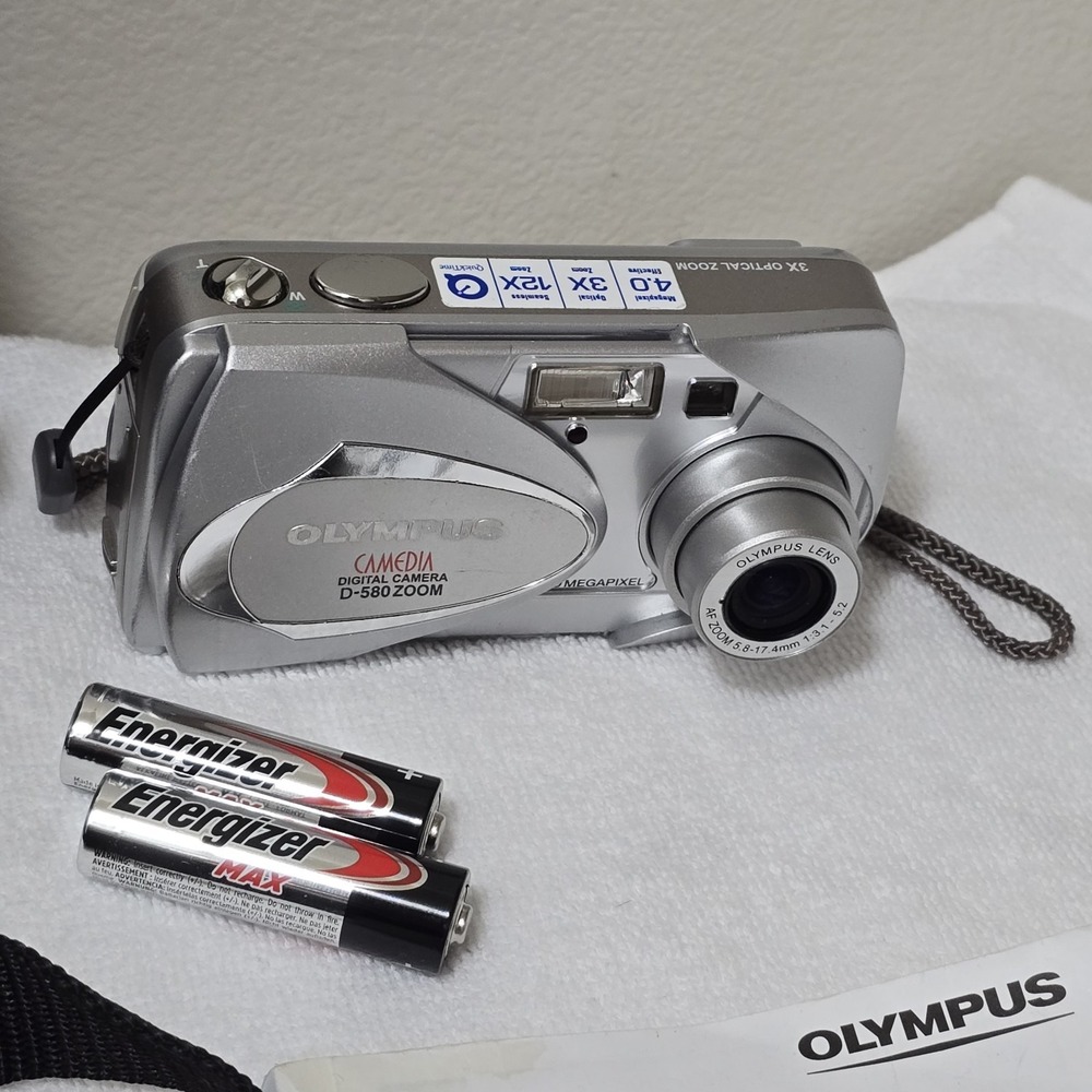 Olympus CAMEDIA D-580 Zoom 4.0MP‎ Digital Camera Tested Needs XD Card - Picture 2 of 14